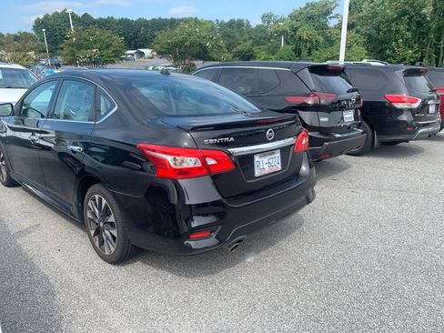 Used 2019 Nissan Sentra SR FWD image 5