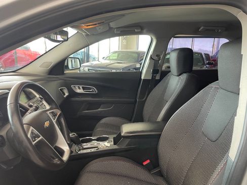 Used 2016 Chevrolet Equinox LT w/ Convenience Package image 16