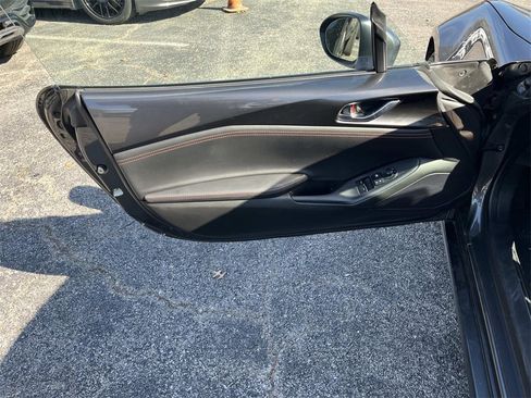 Used 2022 MAZDA MX-5 Miata RF Grand Touring w/ Weather Package image 13