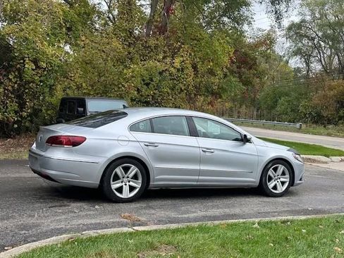 Used 2013 Volkswagen CC Sport image 11
