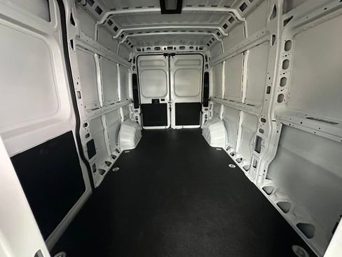 New 2024 RAM ProMaster 2500 w/ Safety Group FWD image 10