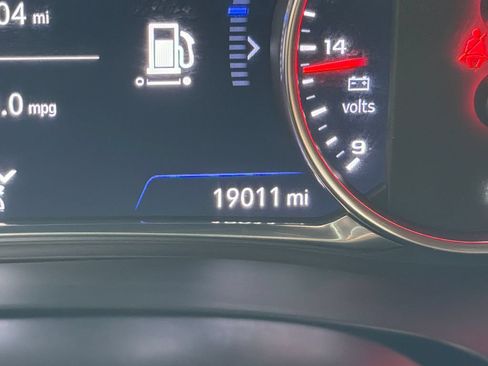 Used 2023 Chevrolet Traverse Premier w/ LPO, Floor Liner Package FWD image 27
