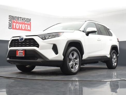 Used 2022 Toyota RAV4 LE AWD/4WD image 30