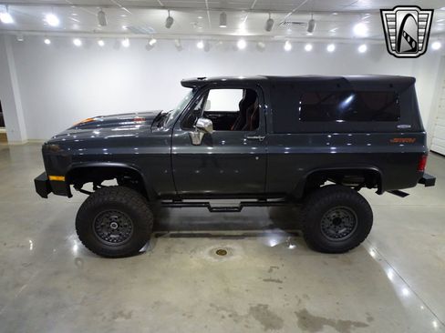 Used 1987 GMC Jimmy 4WD image 3