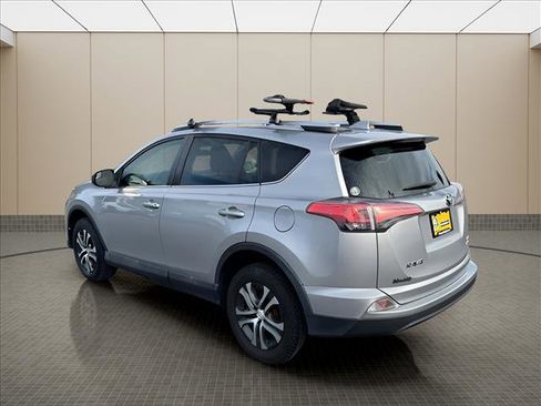 Used 2016 Toyota RAV4 LE image 4
