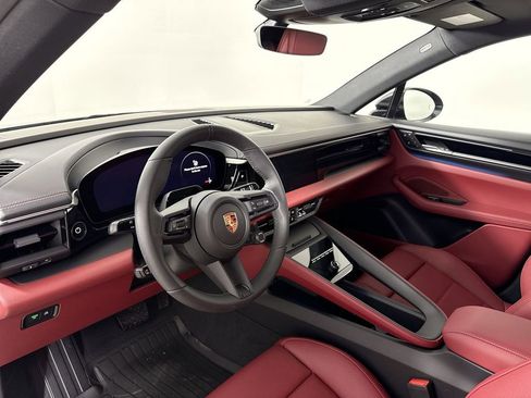 New 2026 Porsche Macan 4 Electric AWD/4WD image 4