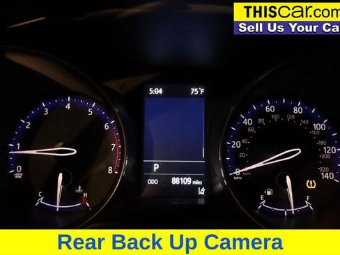 Used 2021 Toyota C-HR Limited FWD image 14