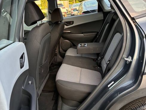 Used 2021 Hyundai Kona SE FWD image 21