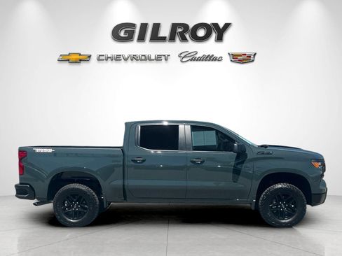 Used 2026 Chevrolet Silverado 1500 Custom Trail Boss w/ LPO, Dark Essentials Package AWD/4WD image 2