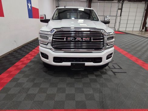 Used 2024 RAM 2500 Laramie AWD/4WD image 5
