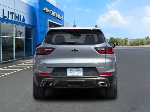 Used 2025 Chevrolet TrailBlazer ACTIV w/ Convenience Package FWD image 7
