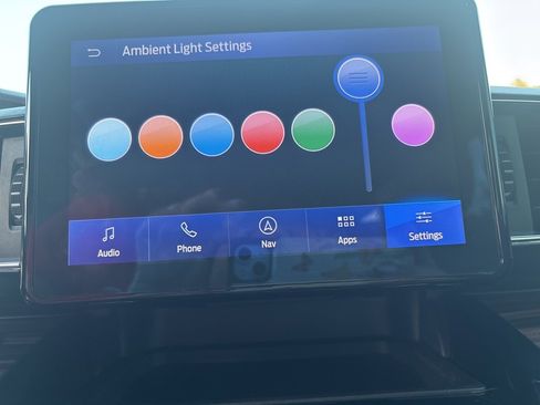 Used 2022 Ford Explorer Limited image 39