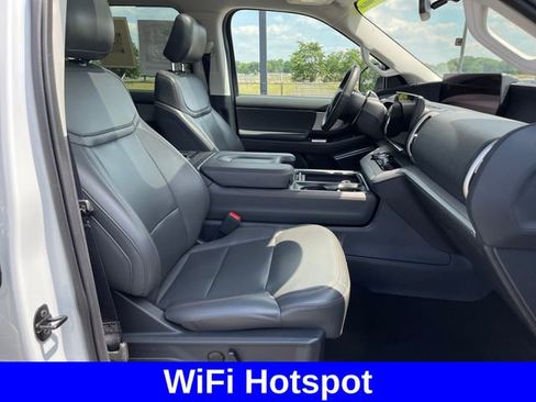 Used 2025 Ford Expedition Max Active AWD/4WD image 44