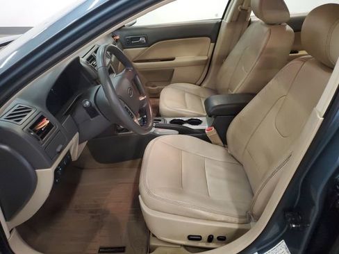 Used 2011 Ford Fusion SEL image 10