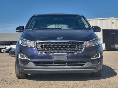 Used 2021 Kia Sedona LX image 2