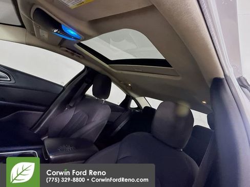 Used 2015 Chrysler 200 Limited w/ Convenience Group image 20