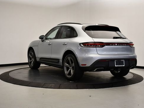 Certified 2026 Porsche Macan AWD/4WD image 3