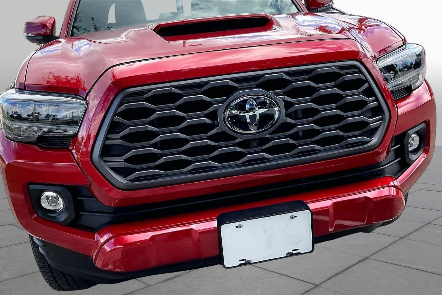 Used 2023 Toyota Tacoma TRD Sport w/ TRD Premium Sport Package RWD image 30