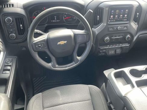 Used 2021 Chevrolet Silverado 2500 Custom w/ Custom Value Package AWD/4WD image 13