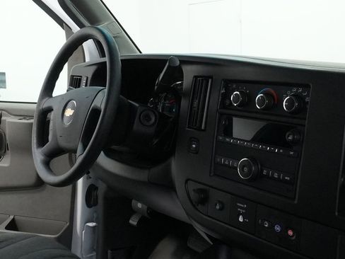 Used 2024 Chevrolet Express 2500 w/ Driver Convenience Package image 18