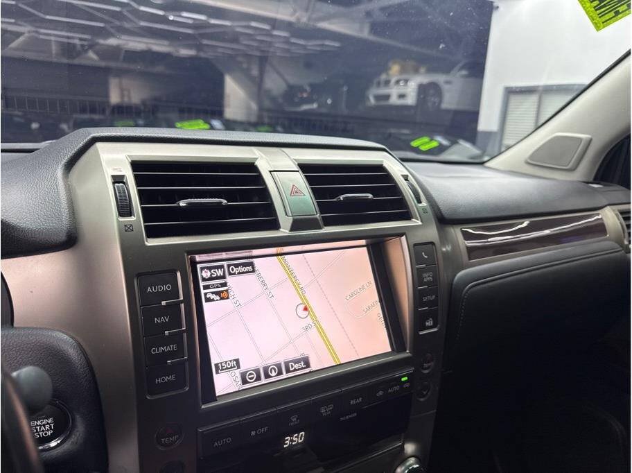 Used 2014 Lexus GX 460 w/ Premium Package AWD/4WD image 11