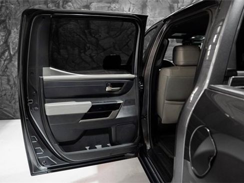 Used 2025 Toyota Tundra Limited image 15