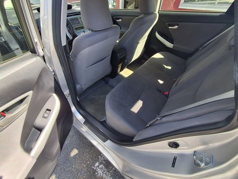 Used 2012 Toyota Prius Three FWD image 6