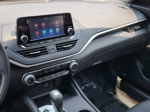 Certified 2023 Nissan Altima 2.5 S image 19