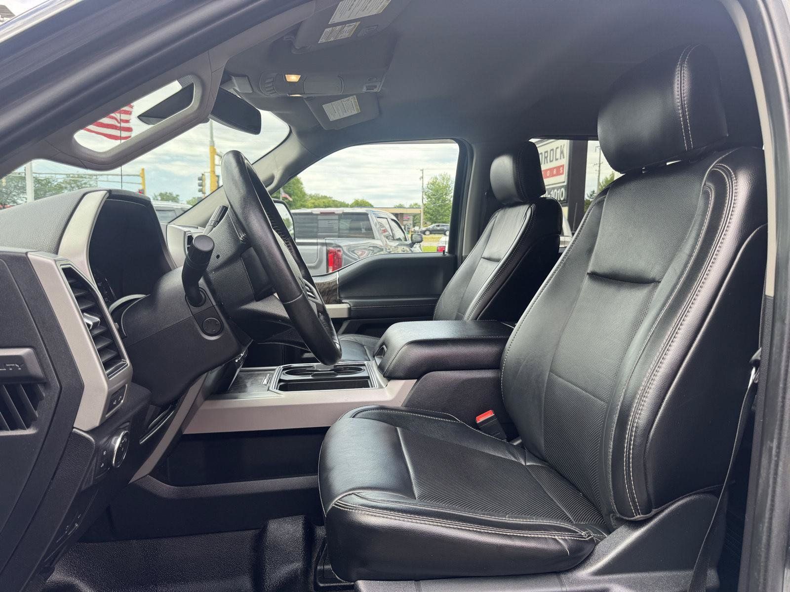 Used 2019 Ford F350 Lariat w/ Lariat Ultimate Package AWD/4WD image 18
