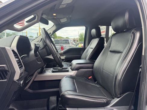 Used 2019 Ford F350 Lariat w/ Lariat Ultimate Package AWD/4WD image 18