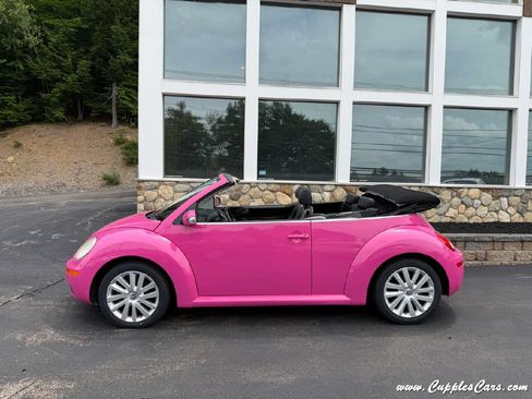 Used 2009 Volkswagen Beetle Convertible FWD image 10