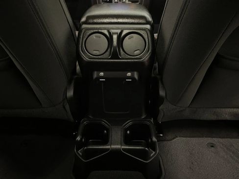 Used 2021 Jeep Wrangler Unlimited Sport AWD/4WD image 31