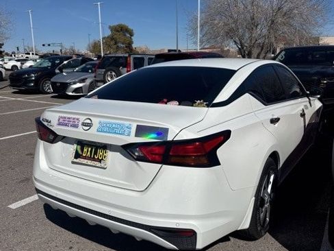 Used 2024 Nissan Altima 2.5 S image 6