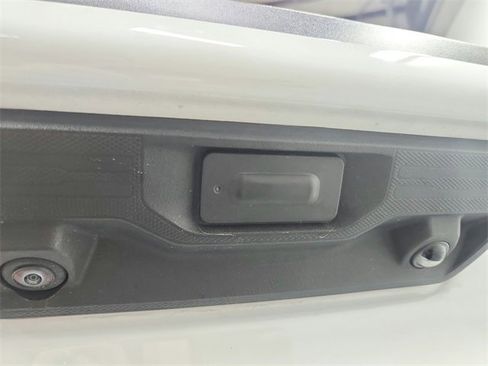 Used 2025 Chevrolet Silverado 1500 Custom image 42