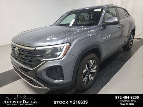 Used 2025 Volkswagen Atlas Cross Sport SE image 1