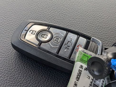 New 2025 Ford F150 Lariat w/ Equipment Group 502A High image 34