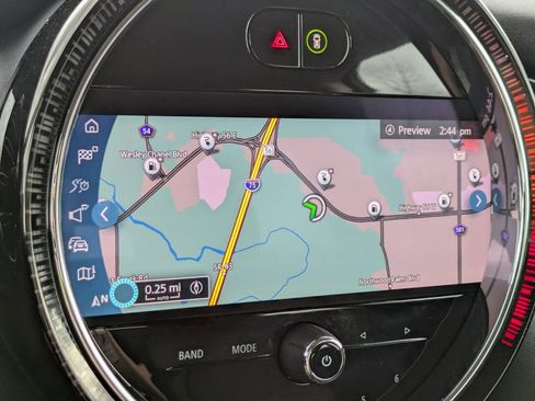 Used 2022 MINI Cooper SE image 19