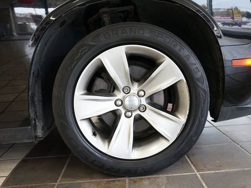 Used 2019 Dodge Challenger SXT image 47