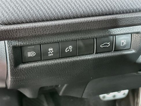 Used 2025 Toyota Camry SE FWD image 17
