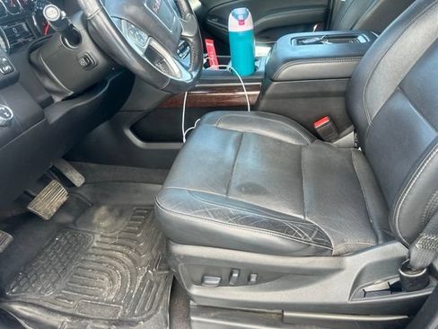Used 2020 GMC Yukon SLT AWD/4WD image 4
