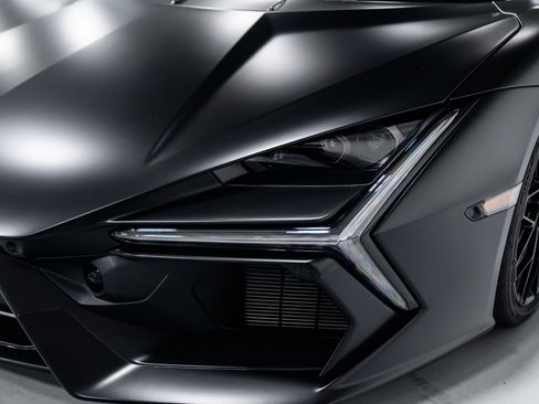 Used 2025 Lamborghini Revuelto image 25