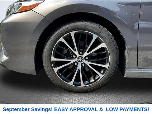 Used 2018 Toyota Camry SE FWD image 29