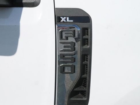 Used 2024 Ford F350 XL w/ XL Chrome Package image 24
