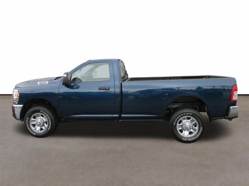 Used 2024 RAM 2500 Tradesman w/ Chrome Appearance Group image 2