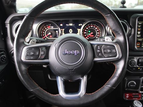 Used 2022 Jeep Wrangler Unlimited Rubicon w/ Xtreme Recon 35" Tire Package AWD/4WD image 27