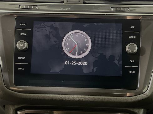 Used 2024 Volkswagen Tiguan Wolfsburg Edition image 27