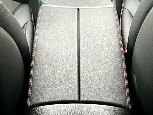 Certified 2022 Mercedes-Benz GLC 43 AMG 4MATIC image 24