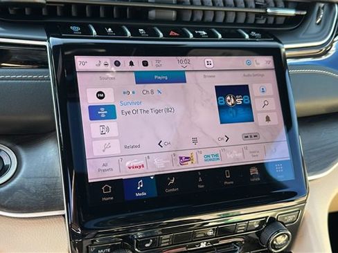 Used 2023 Jeep Grand Cherokee 4WD 4xe image 19