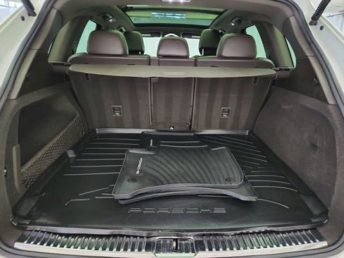 Used 2018 Porsche Cayenne Platinum Edition AWD/4WD image 29