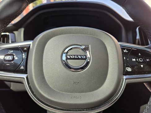 Certified 2023 Volvo XC60 B5 Plus w/ Climate Package AWD/4WD image 25